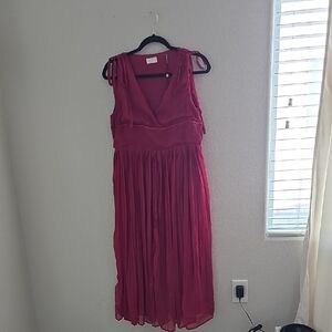 Elegant Red Sleeveless Dress